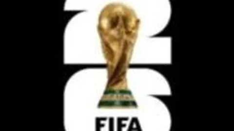 指尖美学秘境，资深彩甲大师演绎深度自信艺术